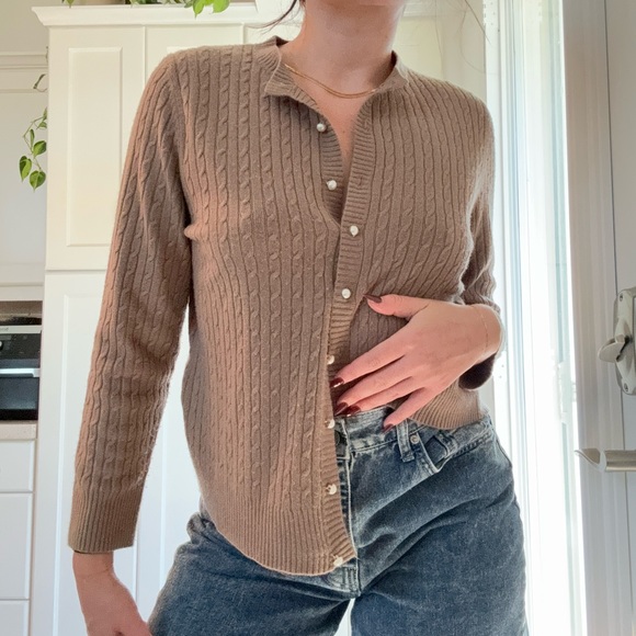 SOLD - Picture 3 of 4